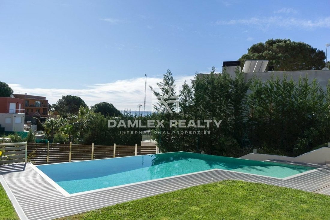 House in Lloret de Mar, Catalonia, Spain 2 - 10731334