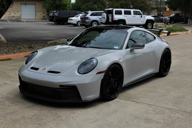 Coupe in Austin 1 - 11930859