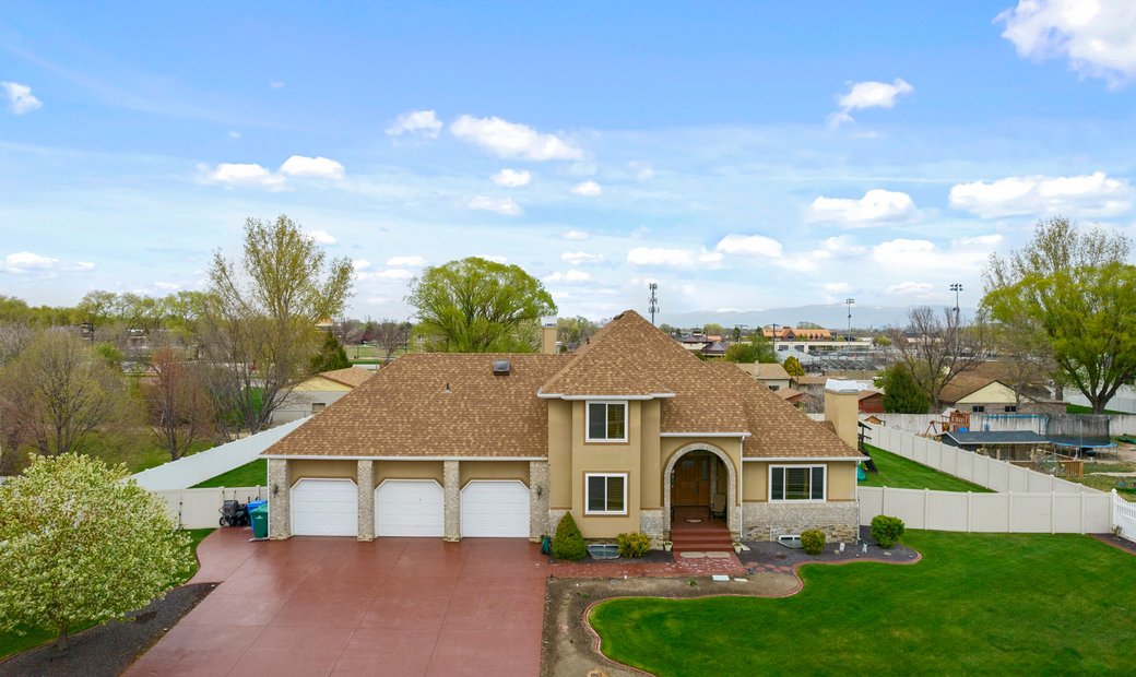 1382 W Cancun Way, Riverton, Ut 84065 In Riverton, Utah, United States