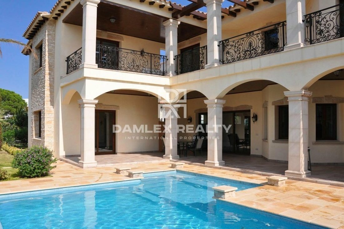 Luxury Villa On The Main Canal With Its Own In Empuriabrava, Catalonia, Spain For Sale (11021070)