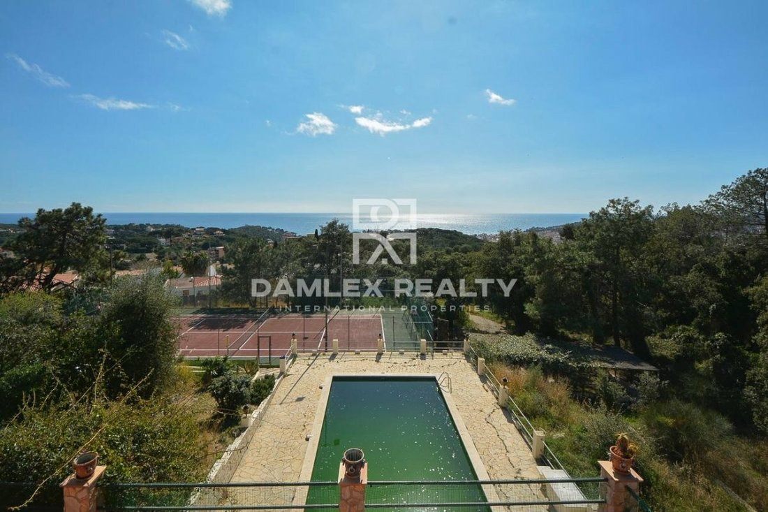 Haus in Lloret de Mar, Katalonien, Spanien 1 - 10731433