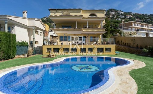 Maison à Lloret de Mar, Catalogne, Espagne 1