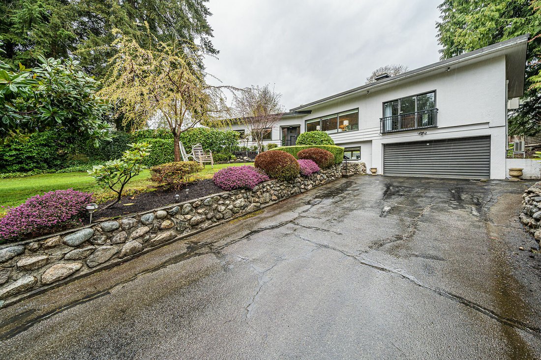 House in West Vancouver, British Columbia, Canada 1 - 11930500