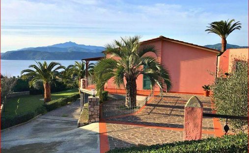 House in Capoliveri, Tuscany, Italy 1