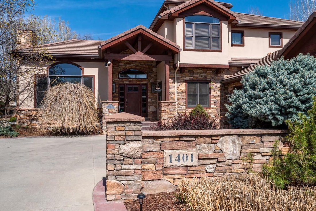 Impresionante Casa, Completa Con Piscina En Longmont, Colorado, Estados  Unidos En Venta (11937174)