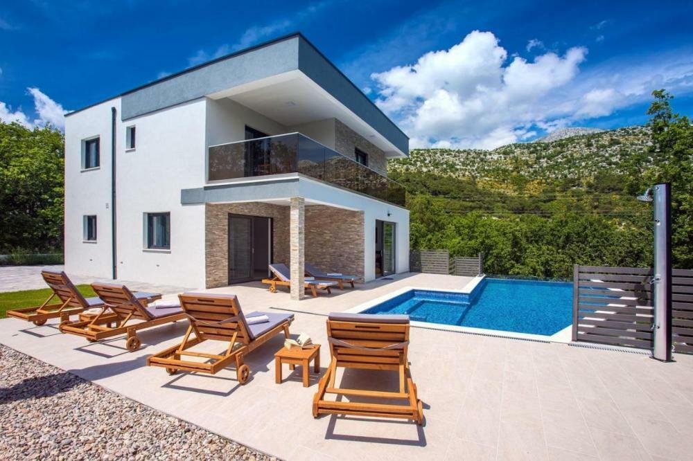 Villa in Omis, Split-Dalmatia County, Croatia 1 - 11935457