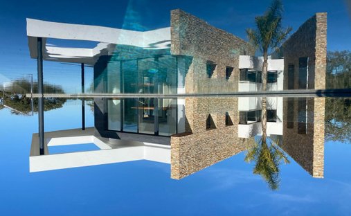 Villa in Sotogrande, San Roque, Andalusia 1