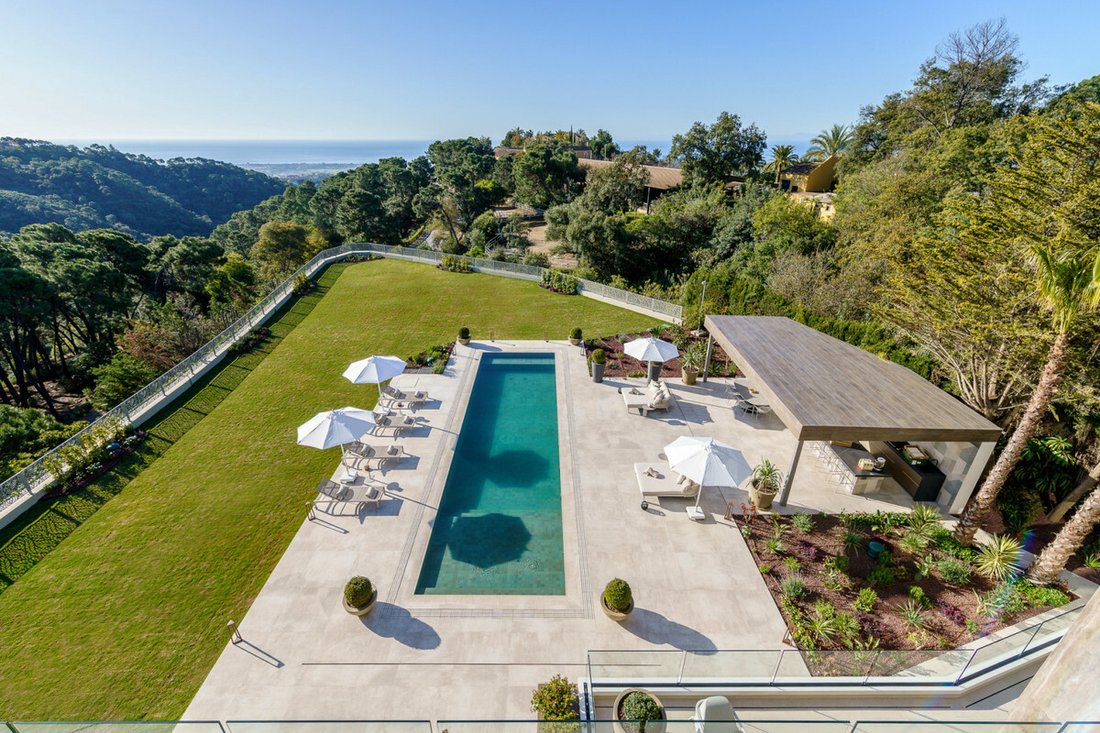 Villa in La Zagaleta, Benahavis, Andalusia 2 - 11579082