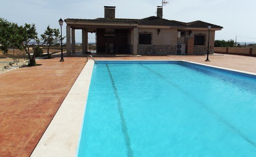 Villa in Los Montesinos, Valencian Community, Spain 1