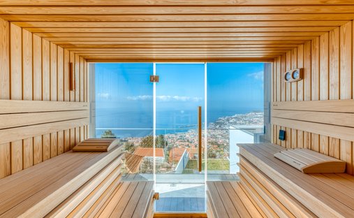 House in Se, Madeira, Portugal 1