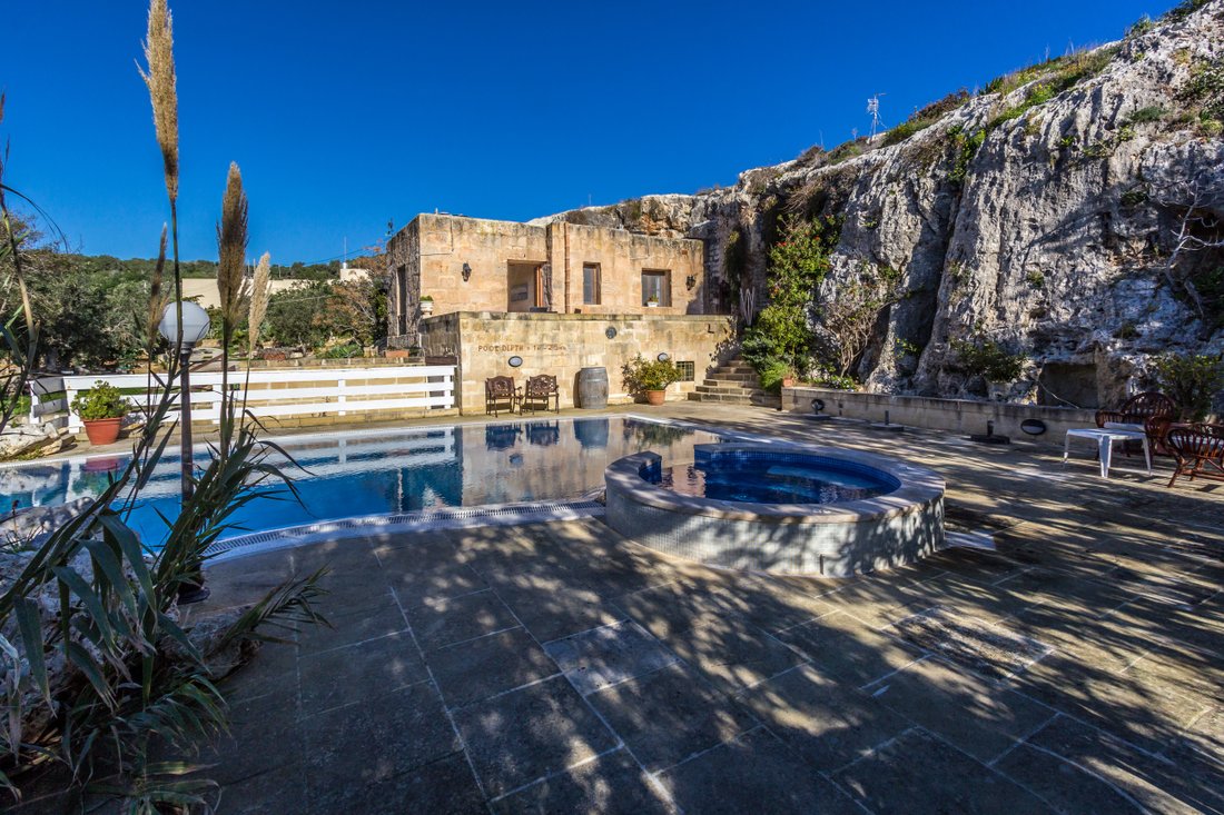 St Pauls Bay, Omgebouwde Boerderij In San Pawl Il Baħar, Malta Te Koop