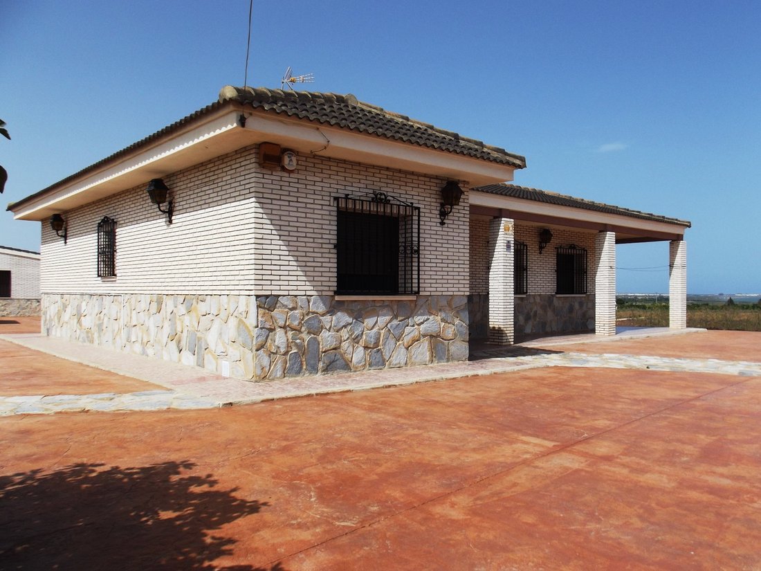 Villa in Los Montesinos, Valencian Community, Spain 4 - 10658530