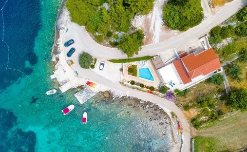 Villa in Gradski kotar Stari grad, Korcula, Dubrovnik-Neretva County 1