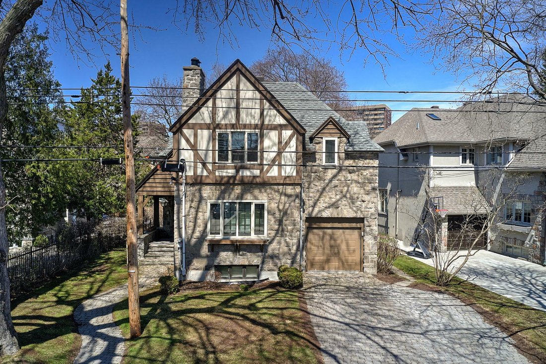 Hampstead, Qc In Hampstead, Quebec, Canada For Sale (11947702)