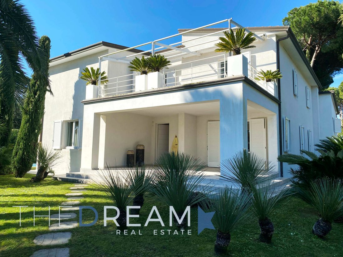 Villa in Roma Imperiale, Forte dei Marmi, Tuscany 3 - 11949753
