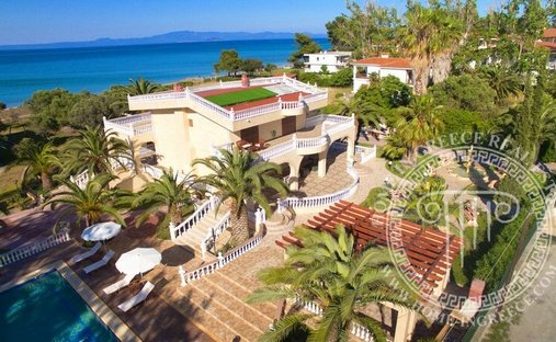 Villa in Pallini Municipal Unit, Macedonia and Thrace, Greece 1