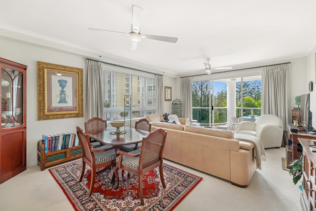 Apartment in Main Beach, Queensland, Australia 2 - 11953982