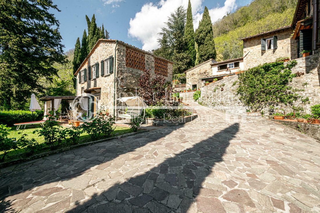 Villa in Historic Center, Lucca, Tuscany 4 - 11955247