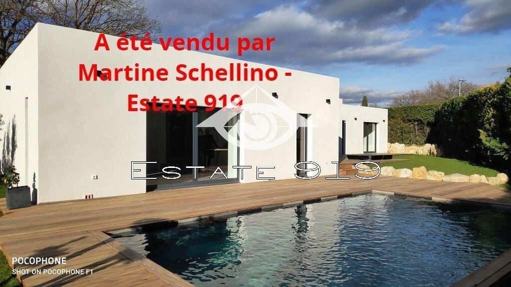 Villa in Châteauneuf, Provence-Alpes-Côte d'Azur, France 1 - 11889397