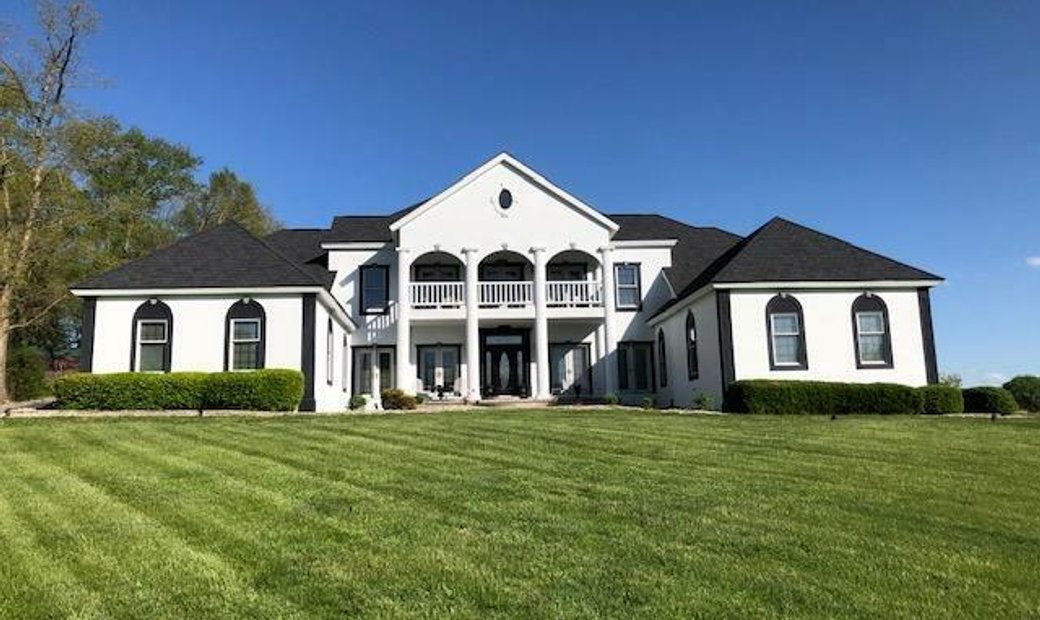 5 Bedrooms Single Family Attached In Greensburg, Kentucky, United States For Sale (11949766)