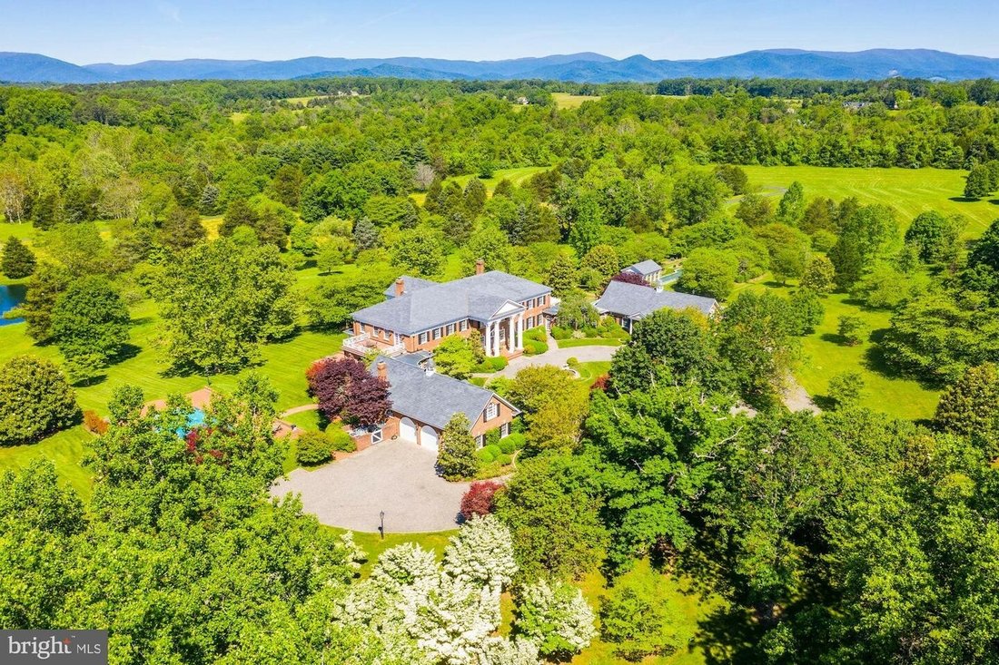 Hus i Charlottesville, Virginia, USA 1 - 11955763