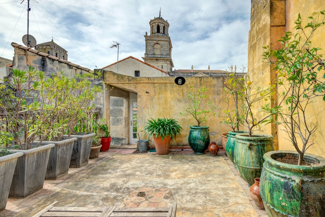 Triplex, Five Bedrooms, Terrace, In Arles, Provence Alpes Côte D'azur