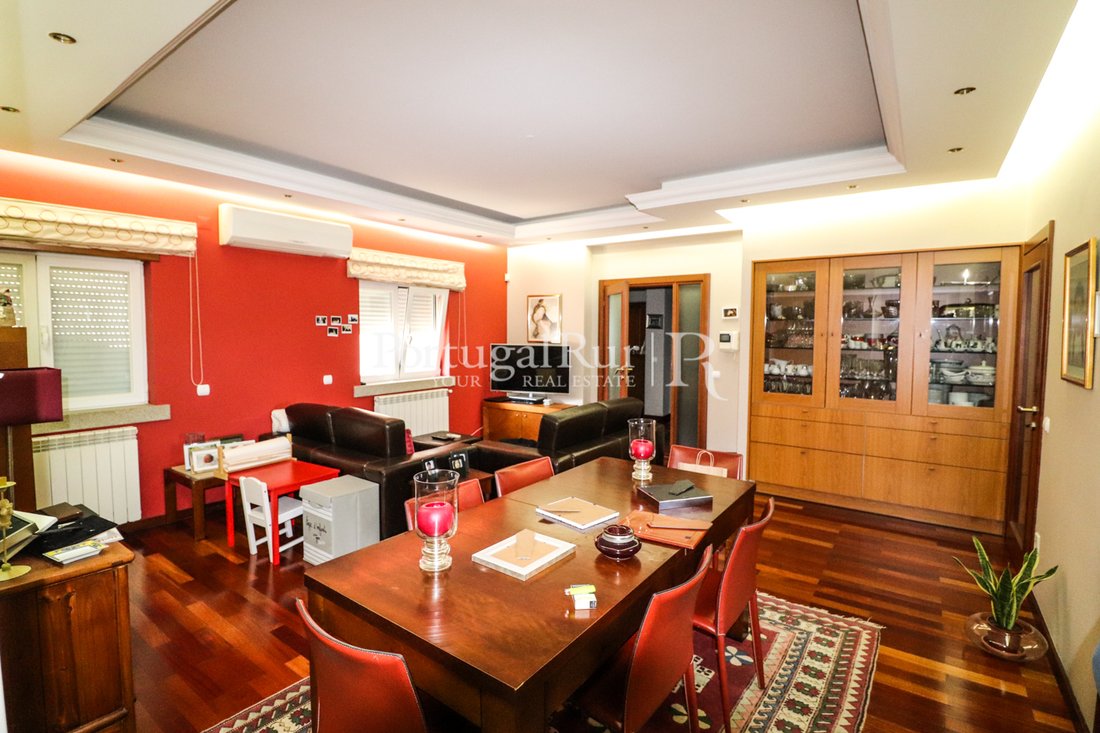 House 5 Bedrooms Triplex In Castelo Branco, Castelo Branco District, Portugal For Sale (11236378)