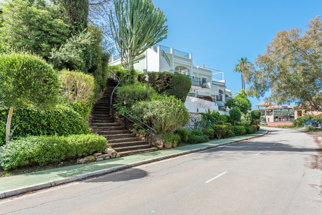 Townhouse in Nueva Andalucia, Marbella, Spain 2 - 11963322