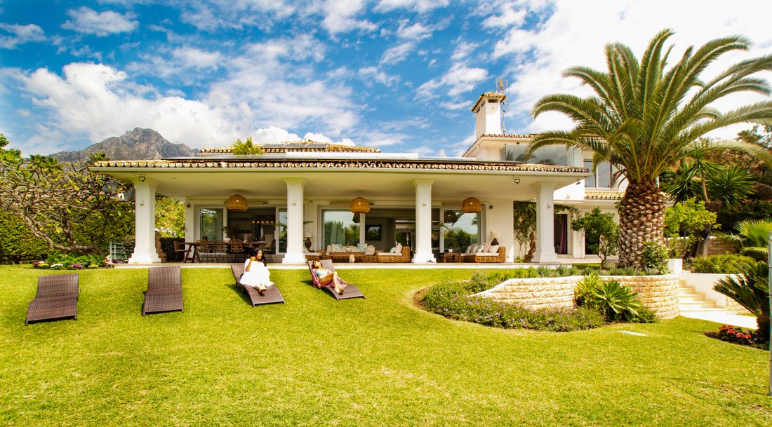 Villa in Marbella, Andalusia, Spain 1 - 11960944