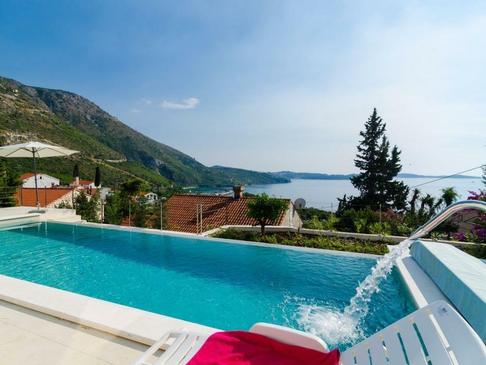 Villa in Dubrovnik, Dubrovnik-Neretva County, Croatia 1 - 10594921
