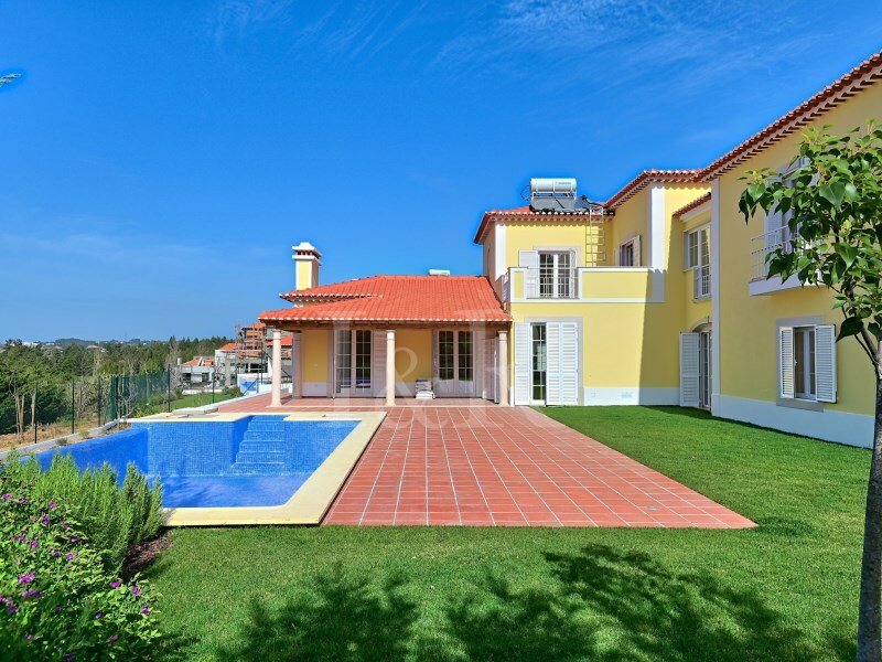 4 Bedroom Villa With Garden And Pool In Sintra In Sintra, Lisbon