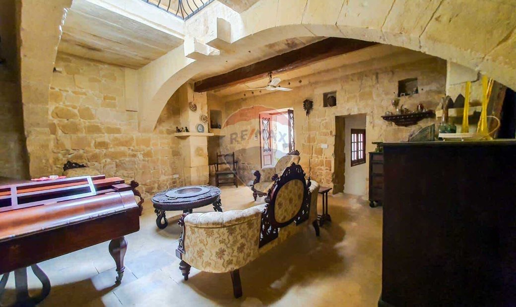 Charming House Of Character In Attard In Attard, Malta For Sale (11970543)