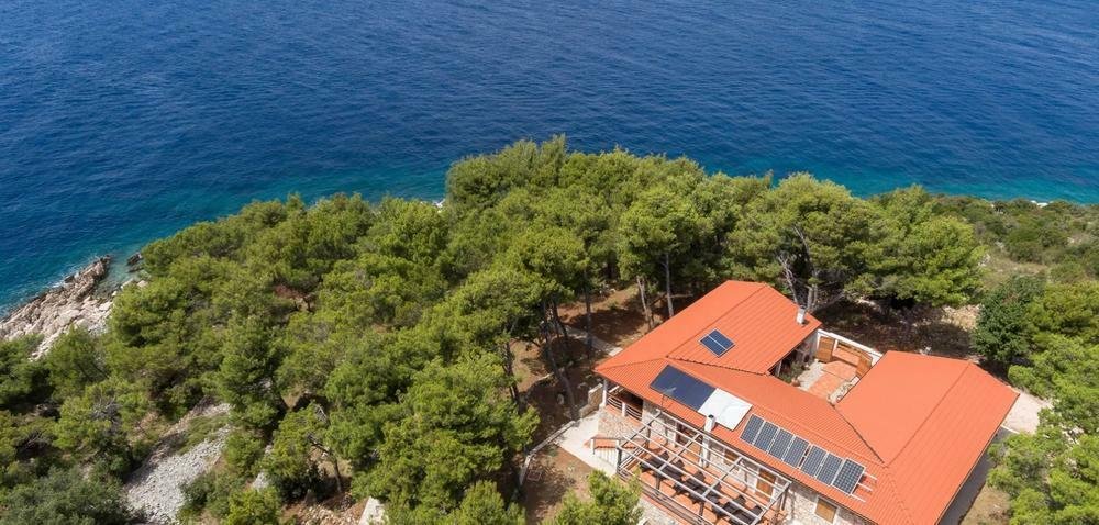 Villa in Zlarin, Sibenik-Knin County, Croatia 3 - 10618394