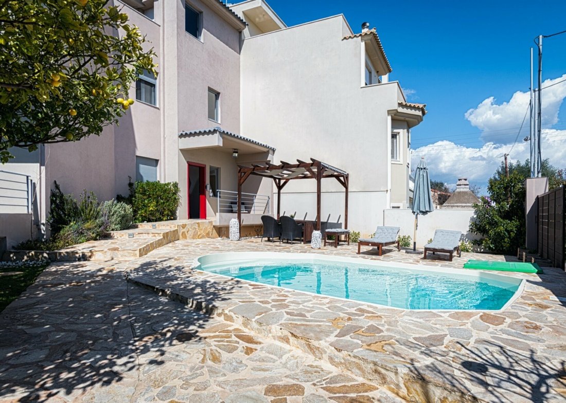 Villa in Kalyvia Thorikou, Attica, Greece 1 - 11967846