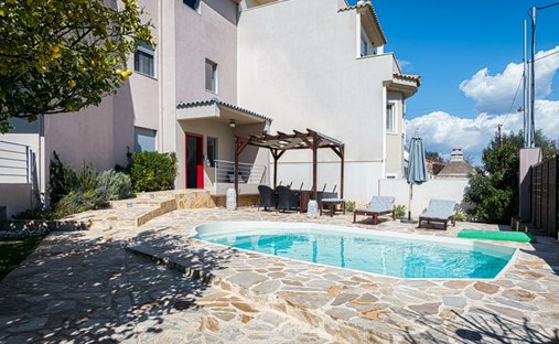 Villa in Kalyvia Thorikou, Attica, Greece 1