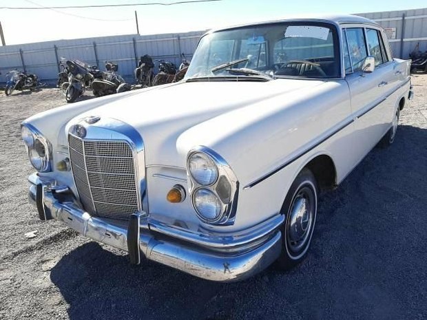 1966 Mercedes-Benz 230 S in Glendale, United States 1