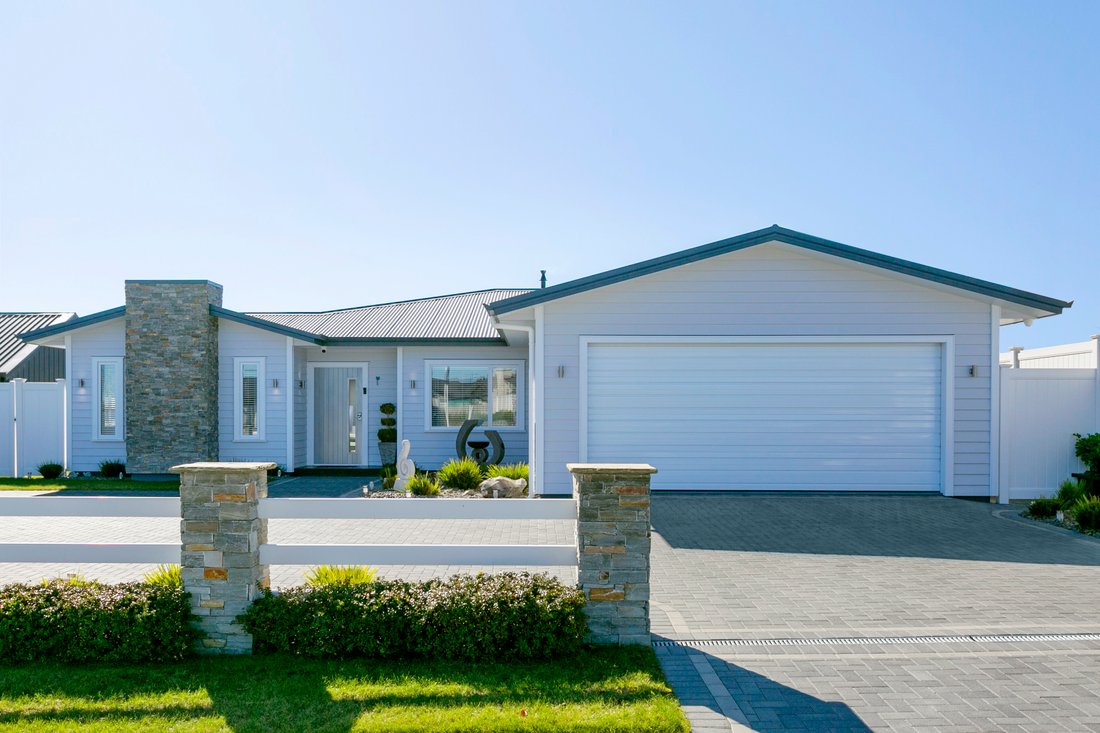 1 Maunganamu Drive In Taupo, Waikato, New Zealand For Sale (11971762)