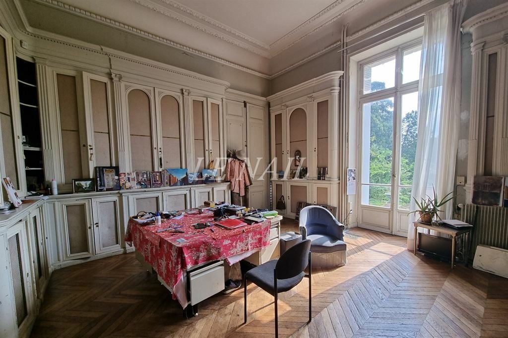 Château des Rêves: A 19th-Century Jewel in Sun-Dappled Pays de la Loire - 5