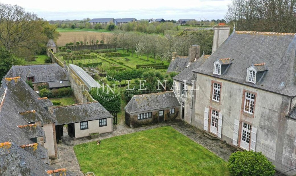 Authentic Listed Manor Of Saint Malo In Saint Malo, Brittany, France