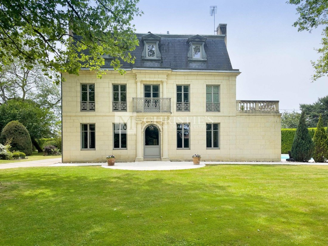 Magnifique Château Dans Saint Médard De Mussidan, Nouvelle Aquitaine