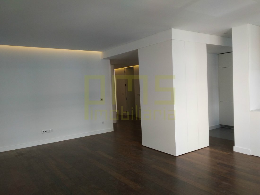 Apartment in Cedofeita, Santo Ildefonso, Se, Miragaia, Sao Nicolau e Vitoria, Porto District, Portugal 2 - 11973044