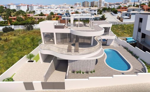 Villa in Sao Goncalo de Lagos, Algarve, Portugal 1