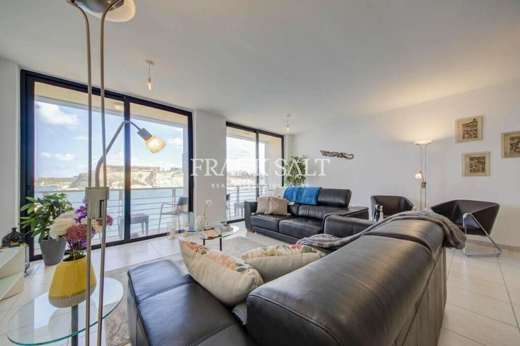 St. Angelo Mansions, Furnished Apartment In Birgu, Malta For Sale