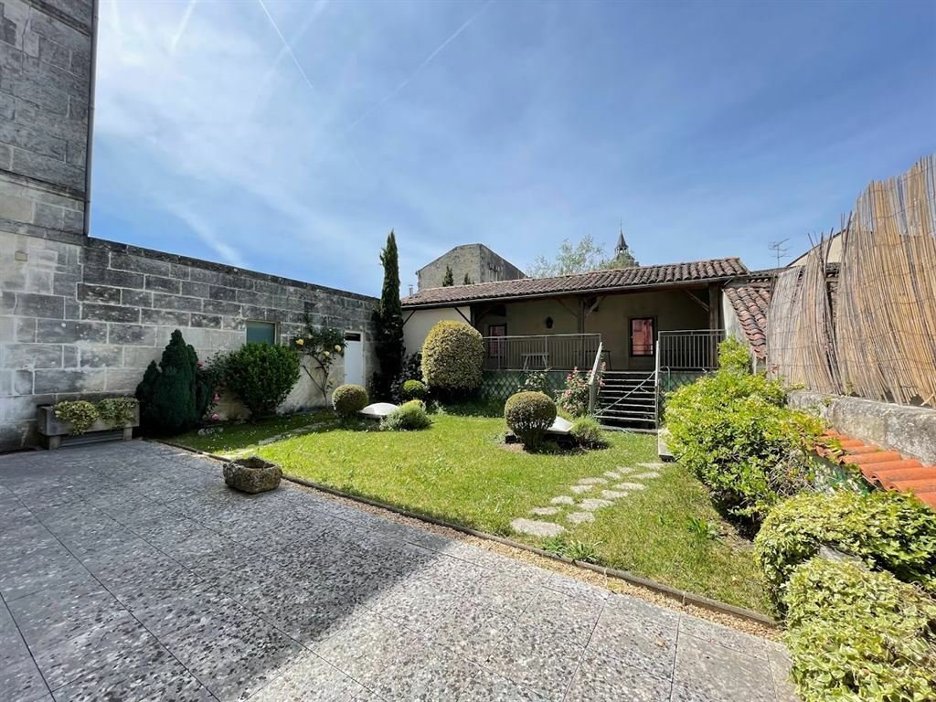 Estate in Cognac, Nouvelle-Aquitaine, France 2 - 11976168