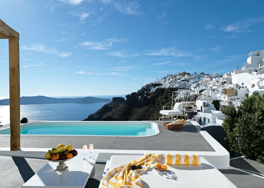 Villa in Thira, Aegean, Greece 2 - 11975950