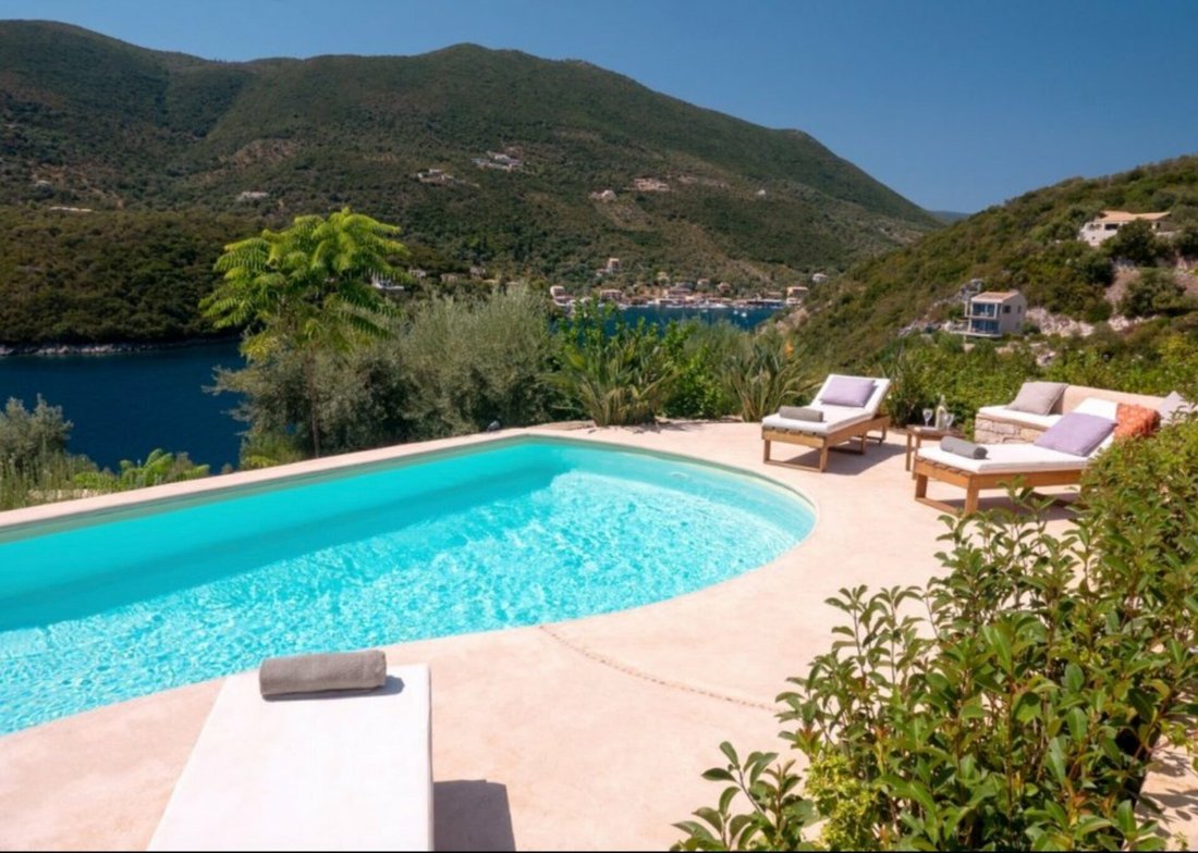 Villa in Eugirou, Apollonioi, Greece 2 - 11980451