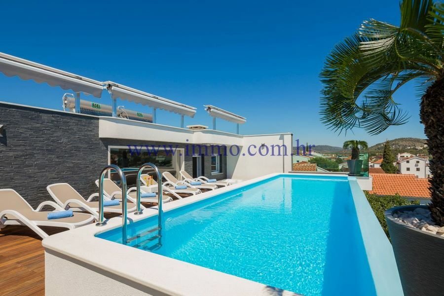 Villa in Rogoznica, Sibenik-Knin County, Croatia 2 - 10705263