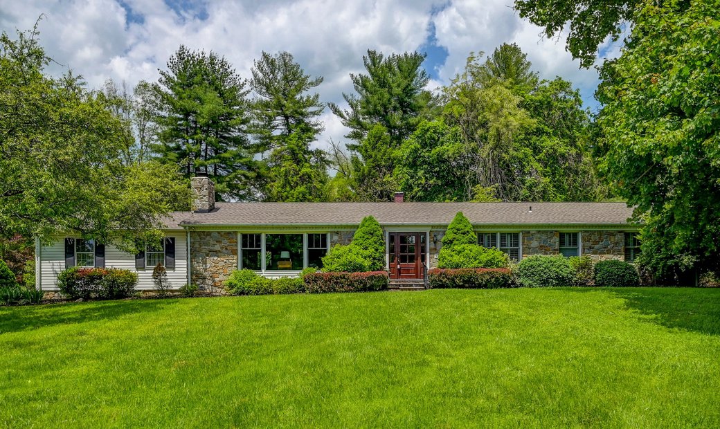 Cambria Updated Stone Rancher In Lutherville Timonium, Maryland, United