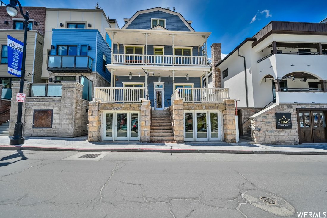 4 Bedrooms Single Family Detached In Park City, Utah, United States For