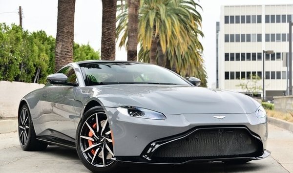 2020 Aston Martin Vantage (11980317)